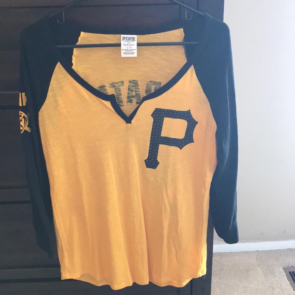 PINK Pittsburgh Pirates shirt